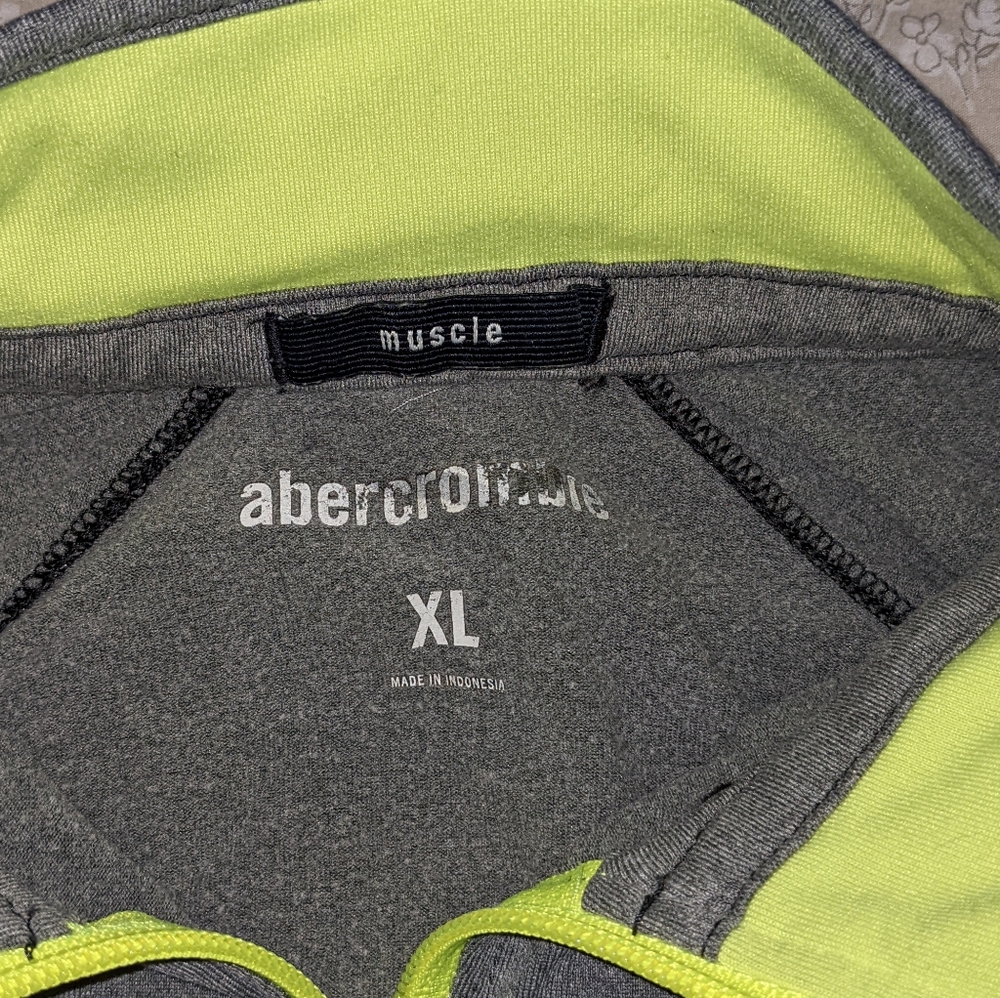 Athletic jacket - Picture 3 of 3